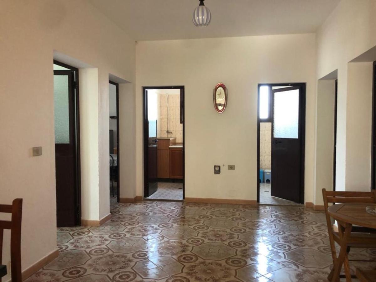 Vila Osmenaj Rent Room Or Apartment Wlora Zewnętrze zdjęcie