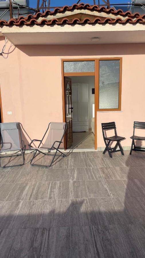 Vila Osmenaj Rent Room Or Apartment Wlora Zewnętrze zdjęcie