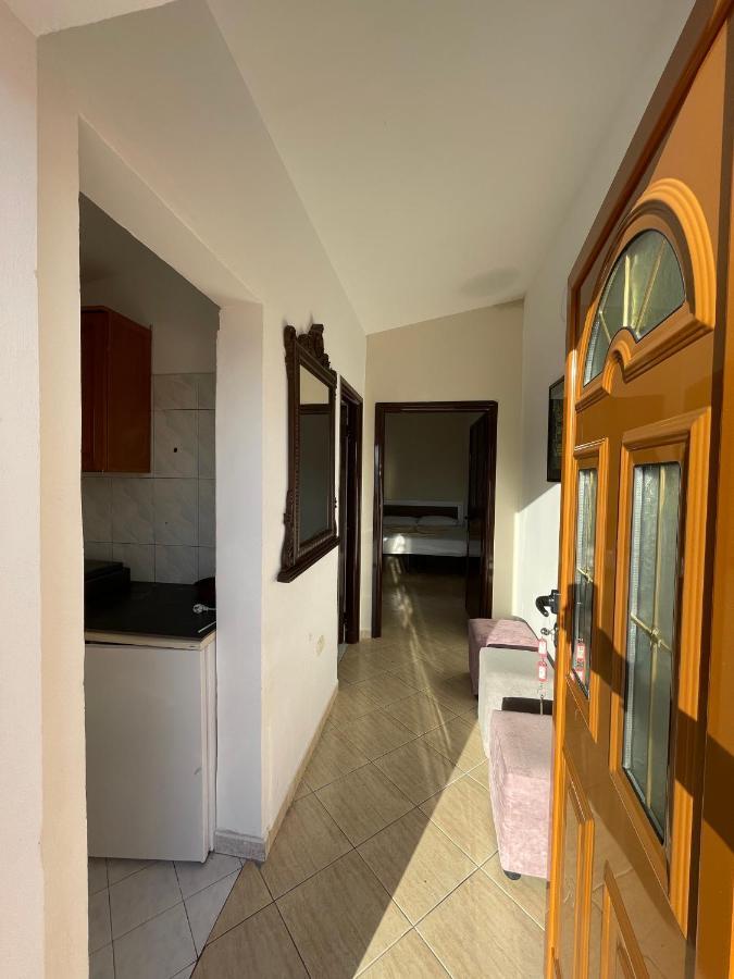 Vila Osmenaj Rent Room Or Apartment Wlora Zewnętrze zdjęcie