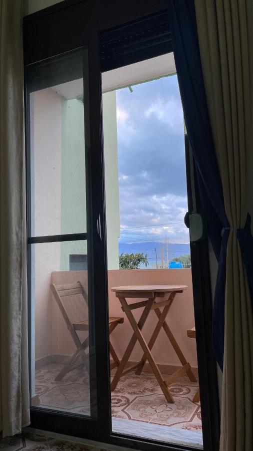 Vila Osmenaj Rent Room Or Apartment Wlora Zewnętrze zdjęcie