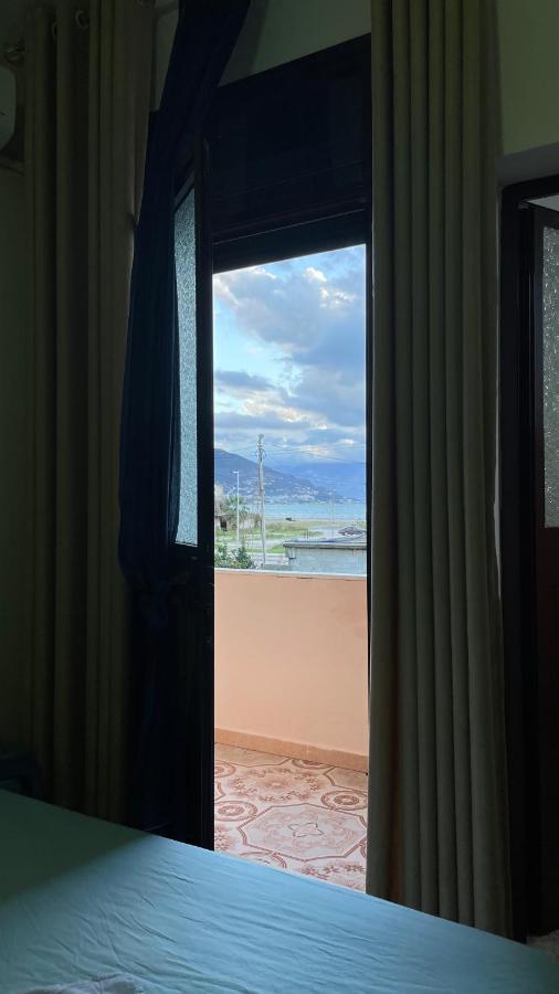 Vila Osmenaj Rent Room Or Apartment Wlora Zewnętrze zdjęcie